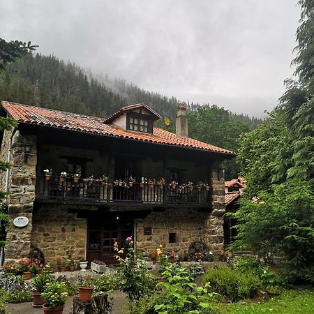La Punvieja Hotel Los Tojos Luaran gambar