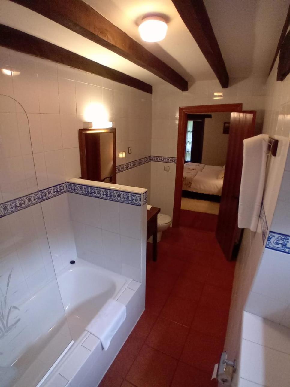La Punvieja Hotel Los Tojos Luaran gambar